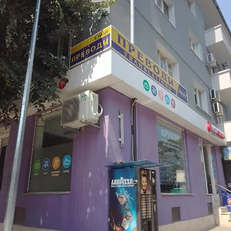 Δωμάτια σε οικογενειακή κατοικία стеди - за гости