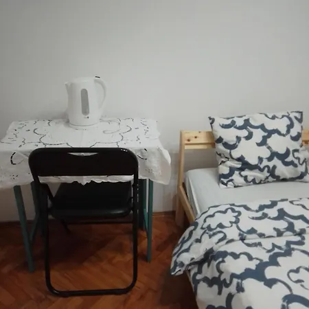 Δωμάτια σε οικογενειακή κατοικία стеди - за гости Βάρνα