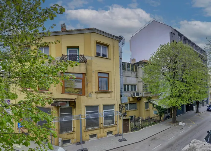 Steady - Guests Homestay *